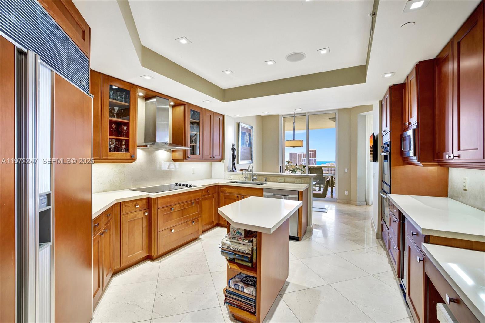 21200 Point Pl #PH 2804, Aventura FL 33180