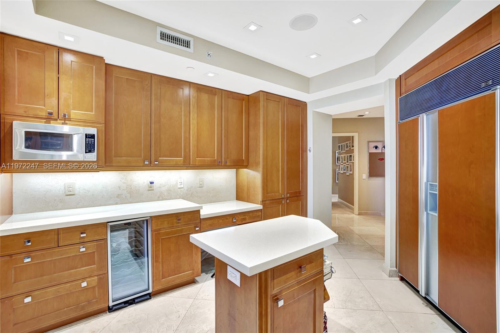 21200 Point Pl #PH 2804, Aventura FL 33180
