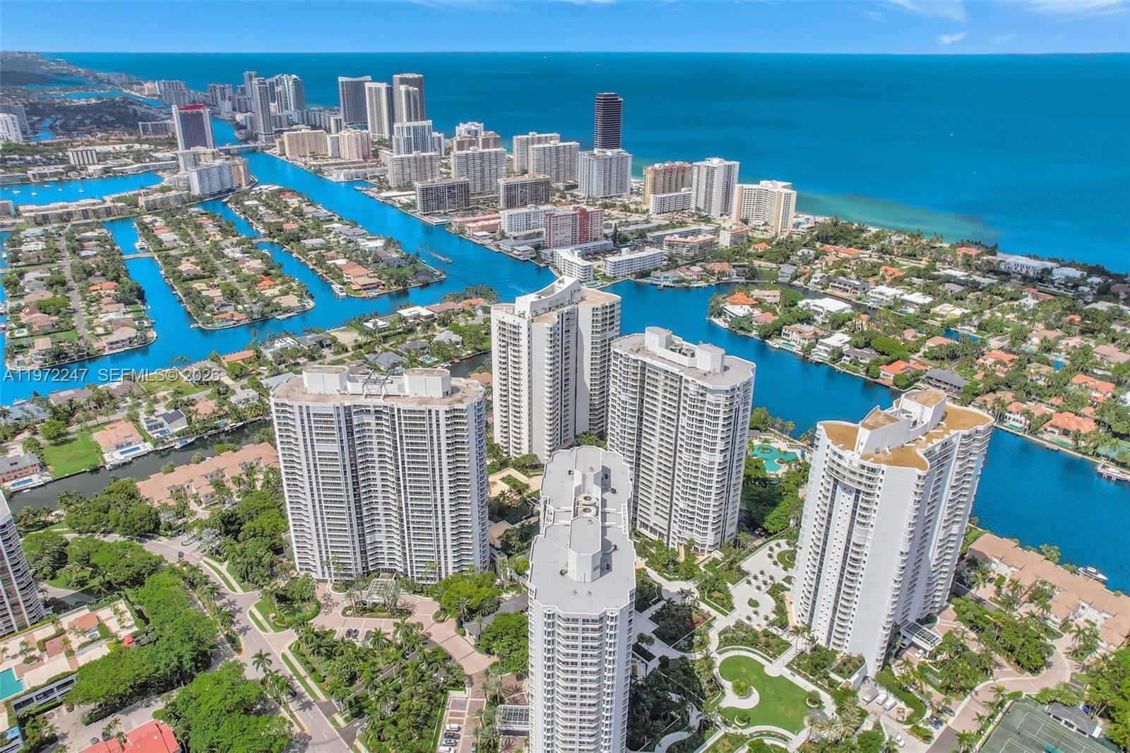 21200 Point Pl #PH 2804, Aventura FL 33180