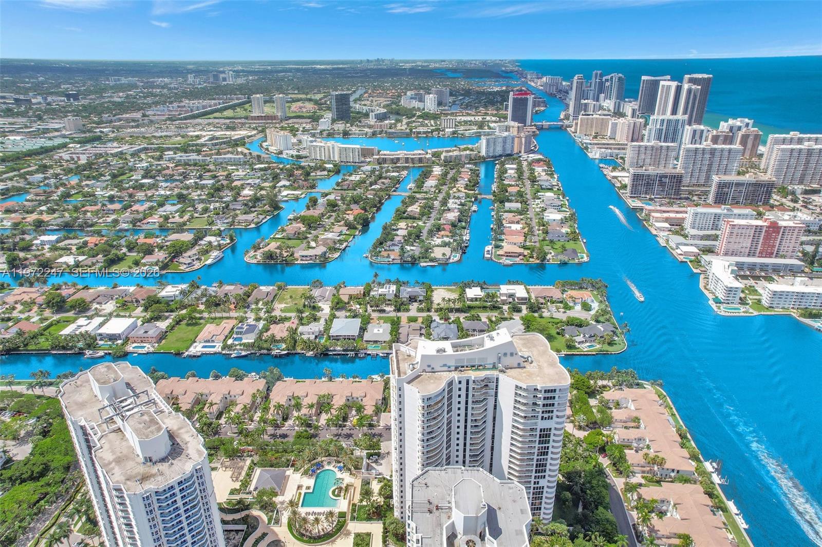 21200 Point Pl #PH 2804, Aventura FL 33180