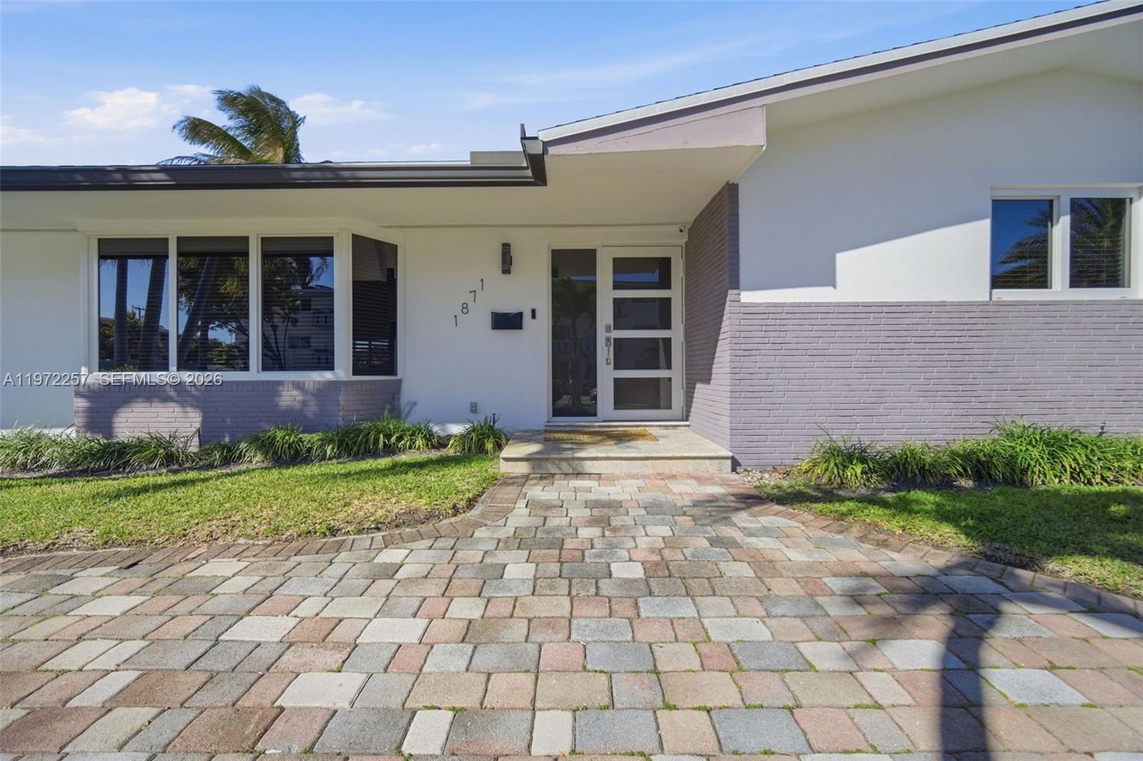 1871 NE 186th St, North Miami Beach FL 33179