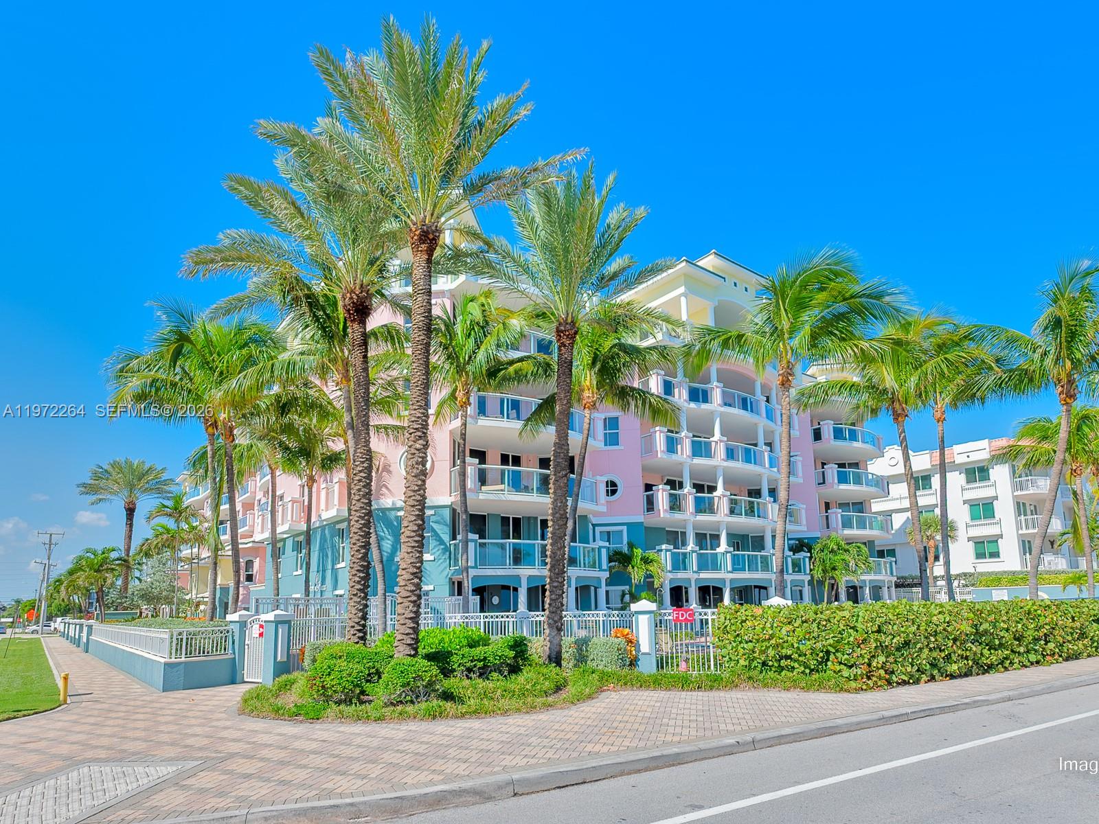 2051 SE 3rd St #TH11, Deerfield Beach FL 33441