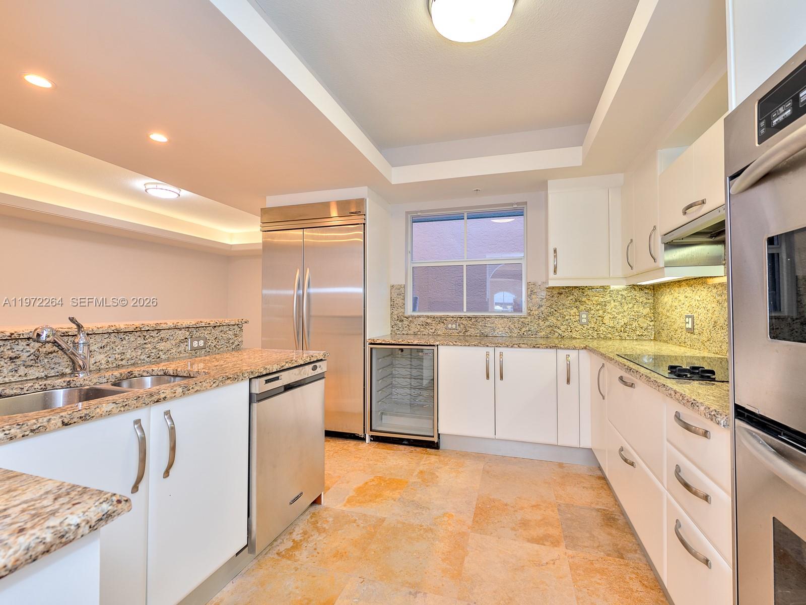 2051 SE 3rd St #TH11, Deerfield Beach FL 33441