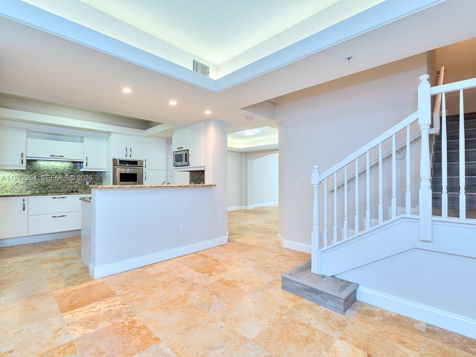2051 SE 3rd St #TH11, Deerfield Beach FL 33441