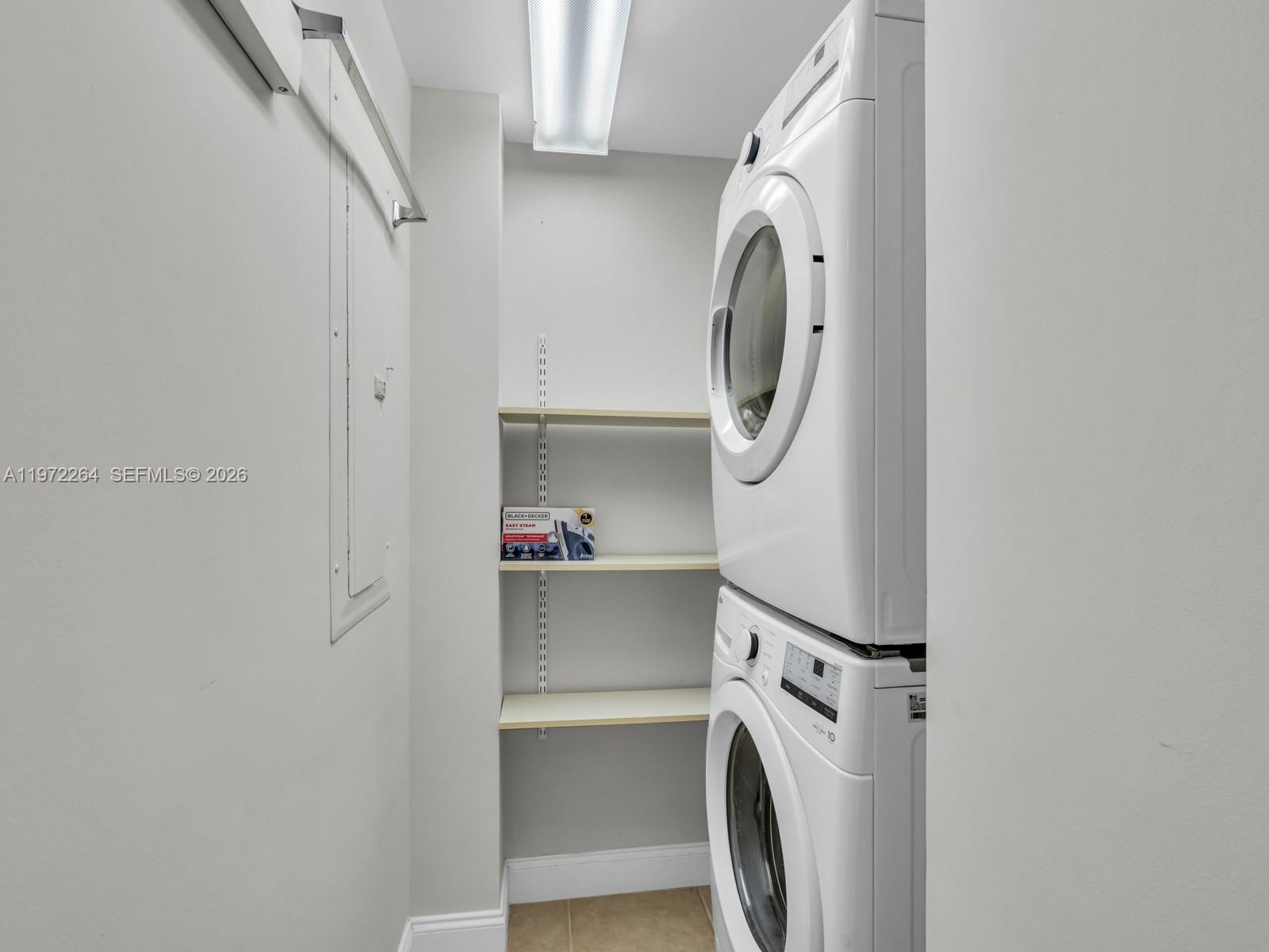 2051 SE 3rd St #TH11, Deerfield Beach FL 33441