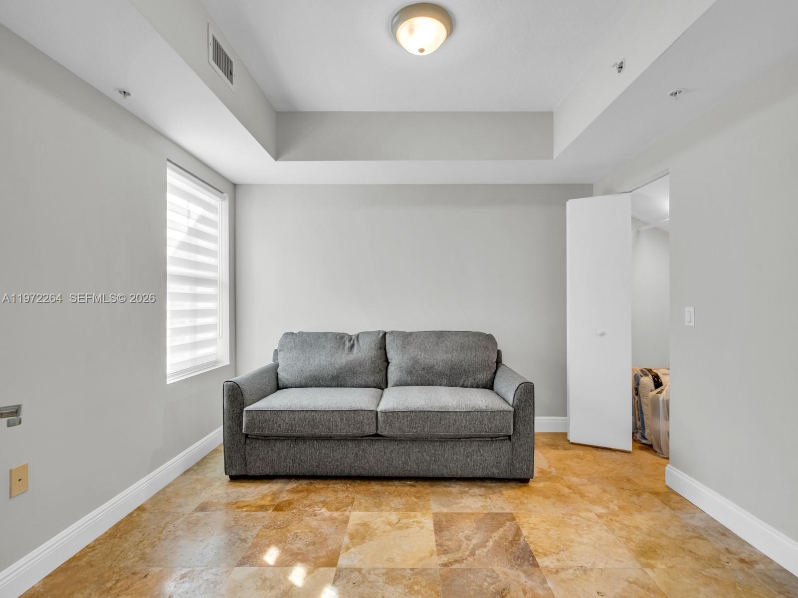 2051 SE 3rd St #TH11, Deerfield Beach FL 33441