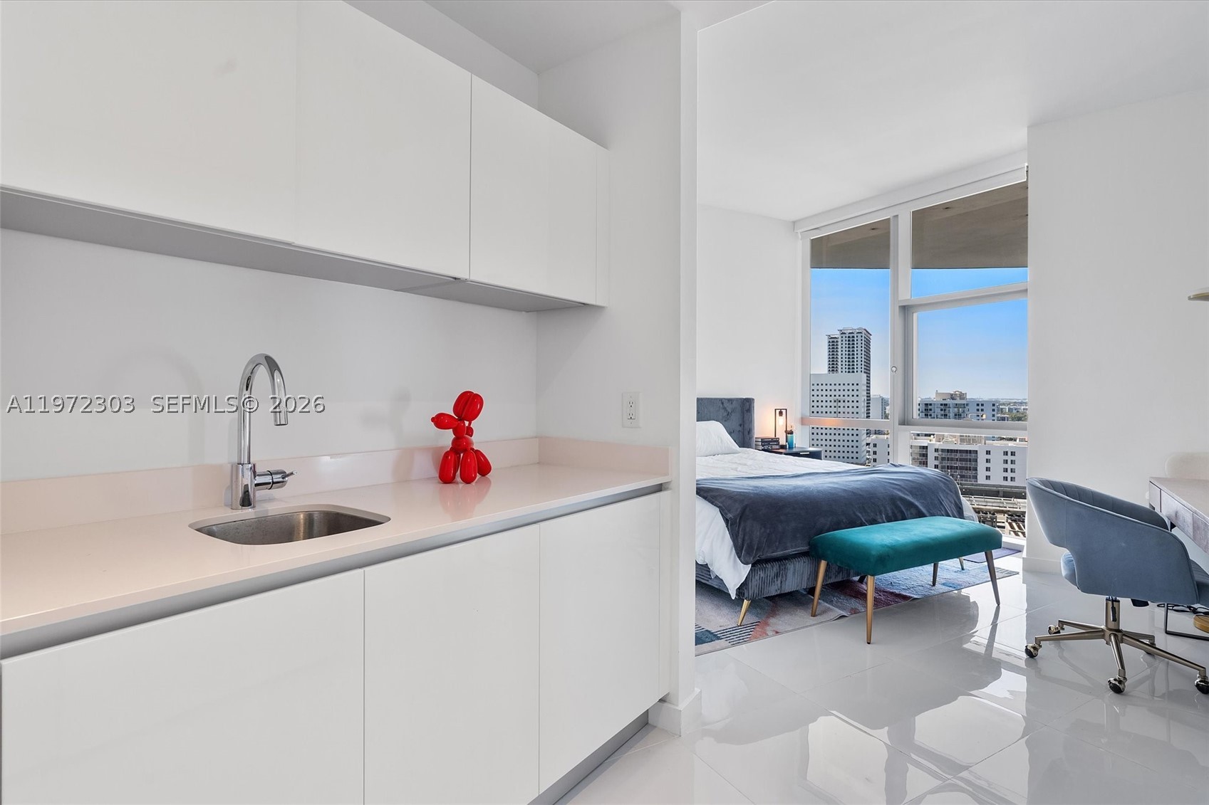 851 NE 1st Ave #1712, Miami FL 33132