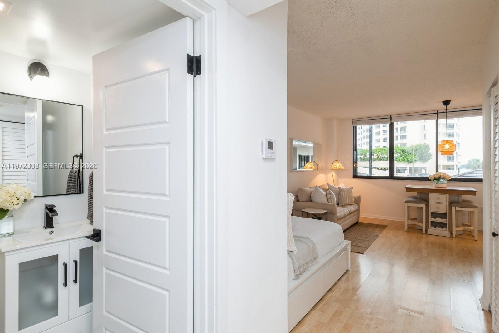 540 Brickell Key Dr #504, Miami FL 33131