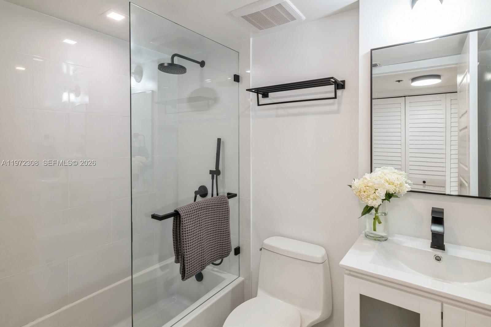 540 Brickell Key Dr #504, Miami FL 33131