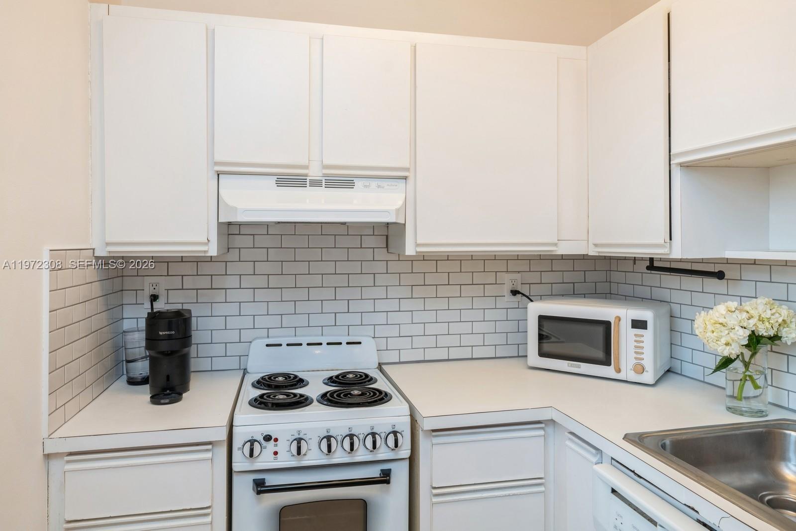 540 Brickell Key Dr #504, Miami FL 33131