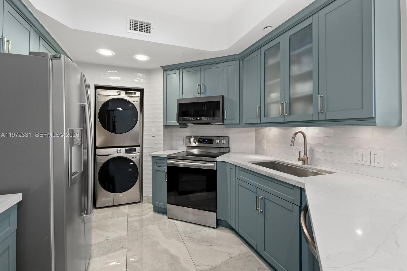 888 Brickell Key Dr #1200, Miami FL 33131