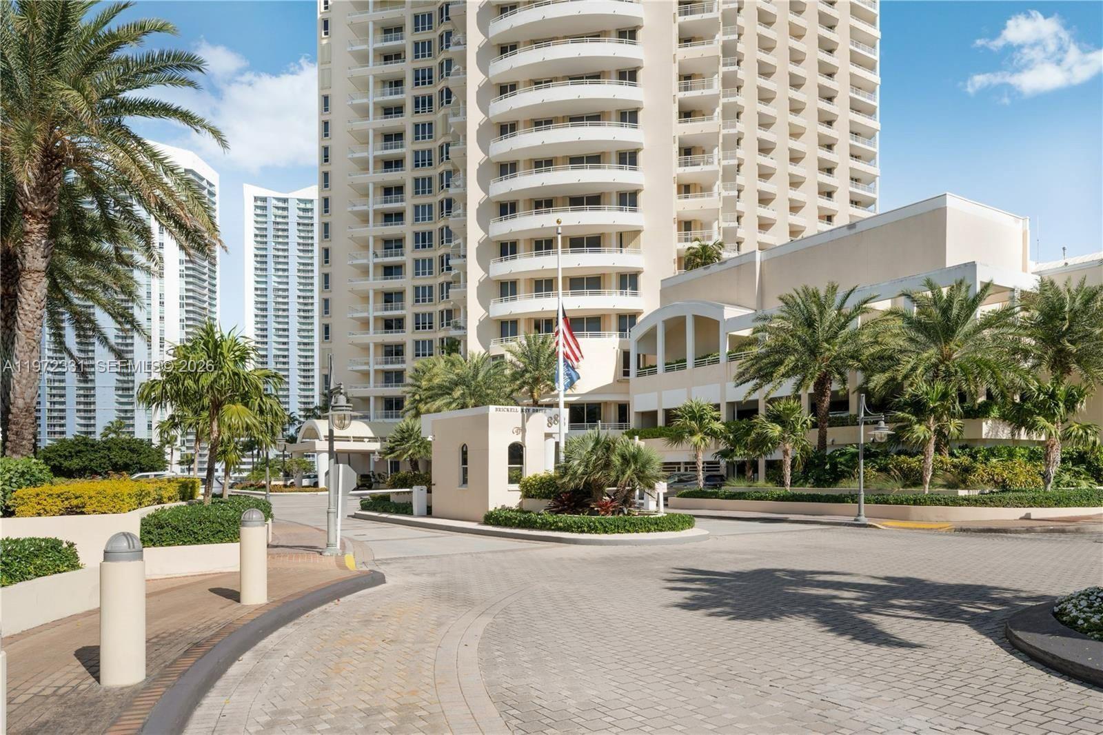 888 Brickell Key Dr #1200, Miami FL 33131