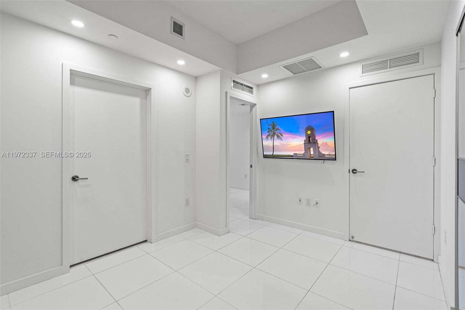 851 NE 1st Ave #1506, Miami FL 33132