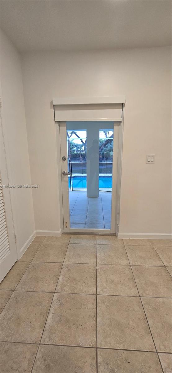6500 SW 82nd Ave, Miami FL 33143