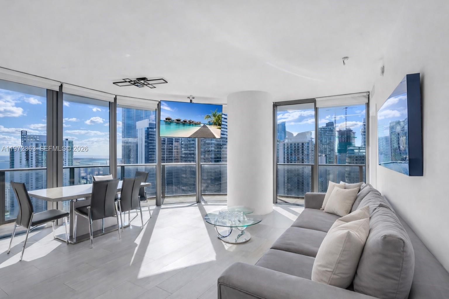55 SW 9th St #3703, Miami FL 33130
