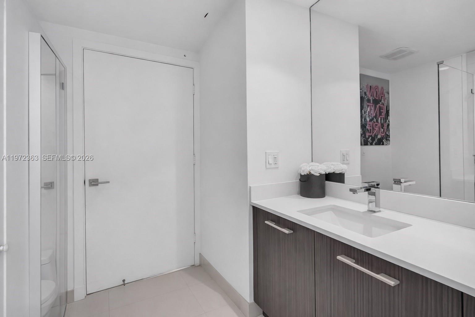 55 SW 9th St #3703, Miami FL 33130