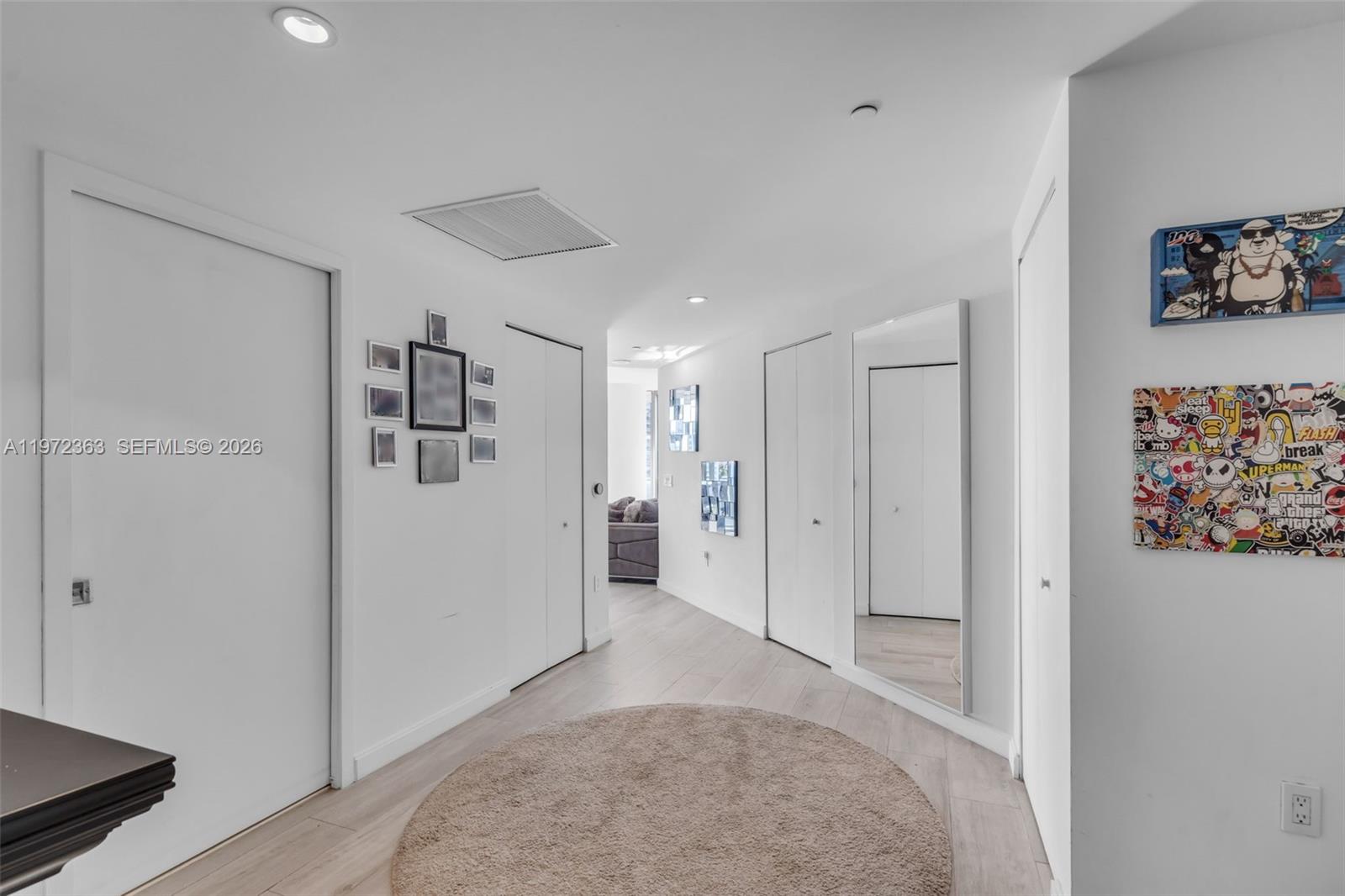 55 SW 9th St #3703, Miami FL 33130
