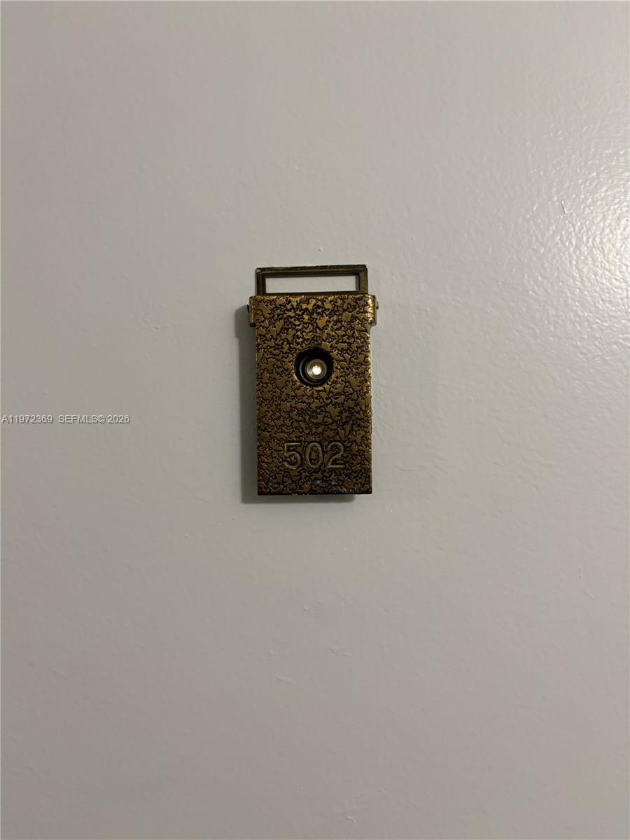 3500 NE 135 #502, North Miami FL 33181