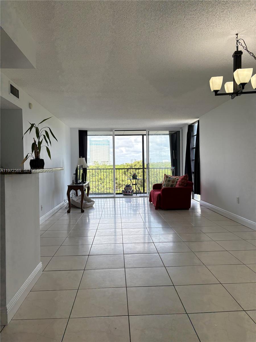 3500 NE 135 #502, North Miami FL 33181