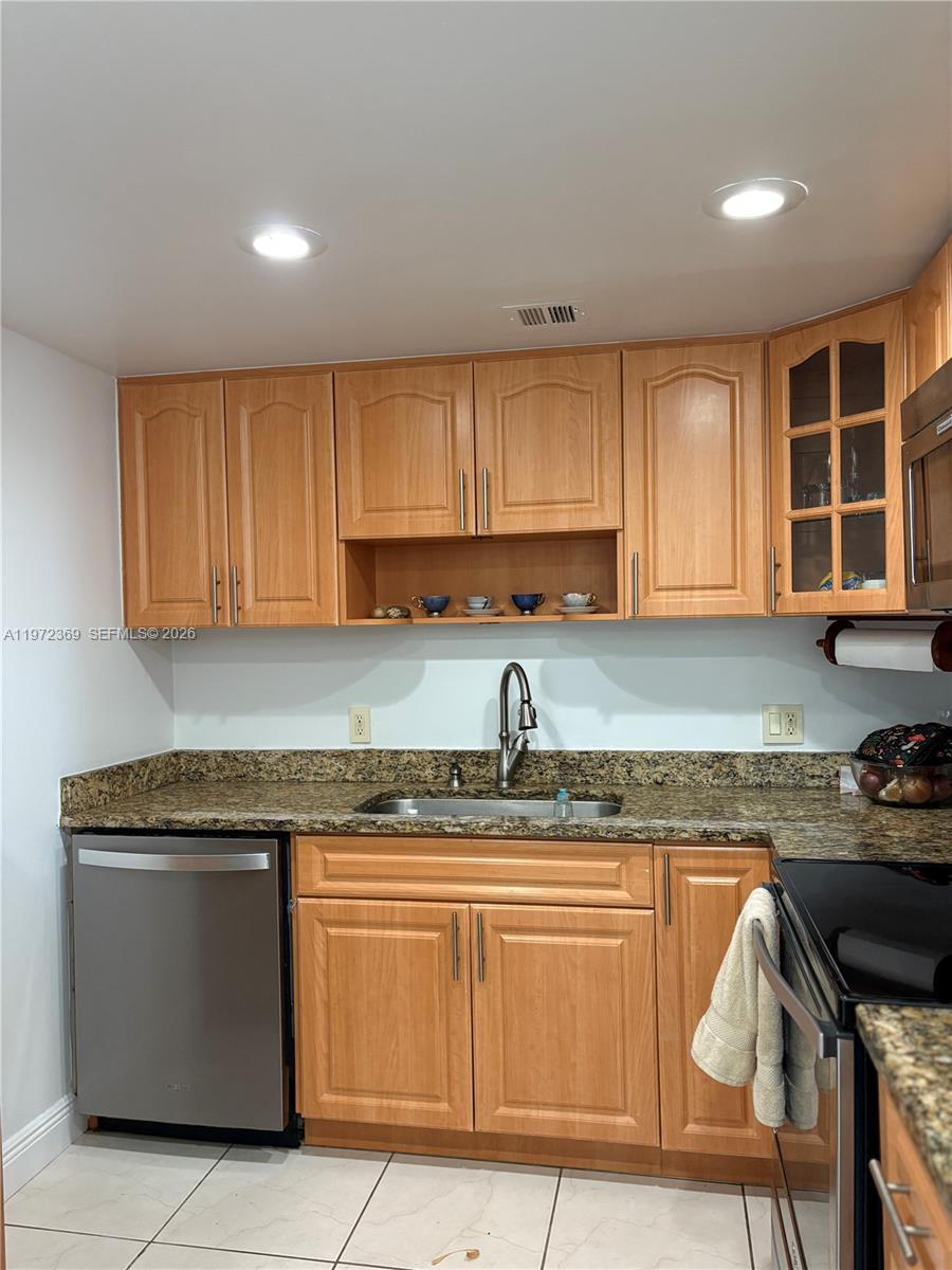 3500 NE 135 #502, North Miami FL 33181