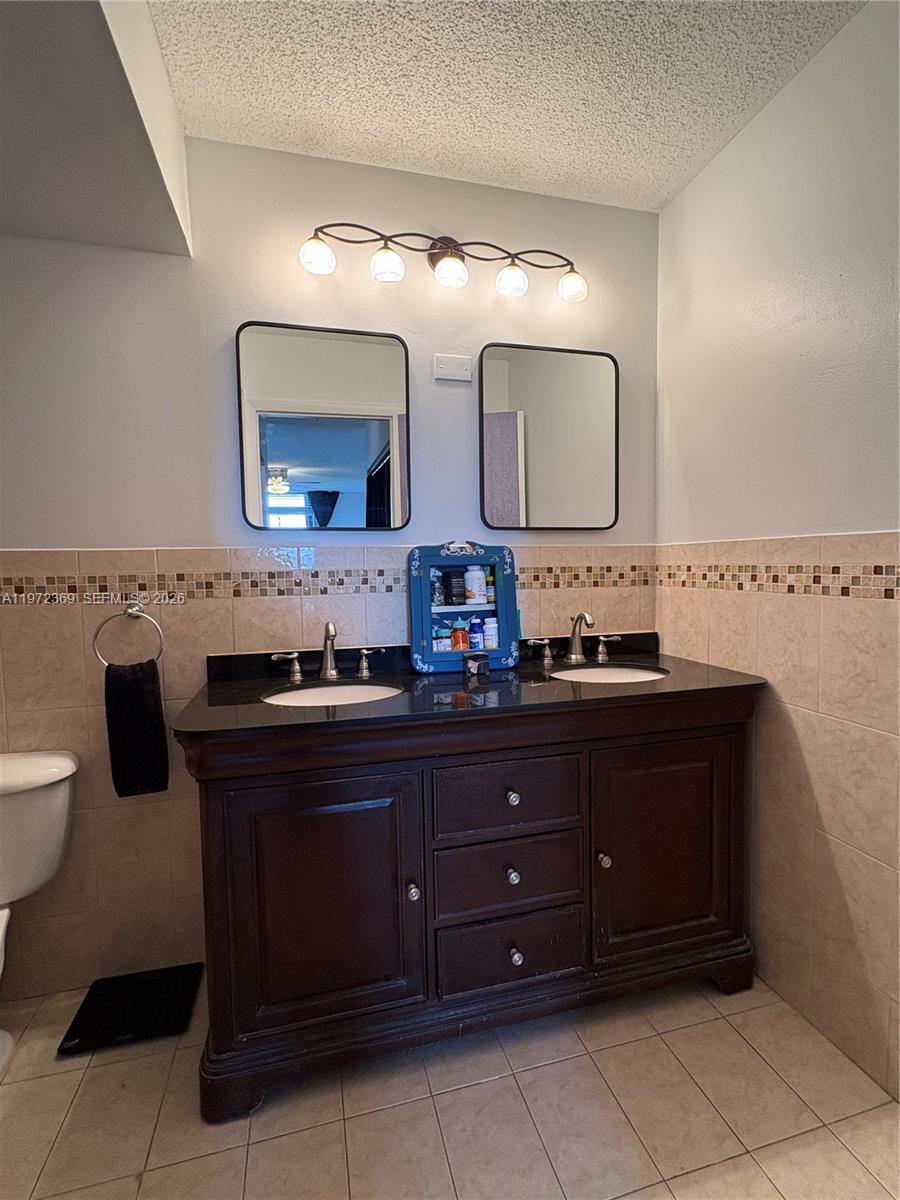 3500 NE 135 #502, North Miami FL 33181