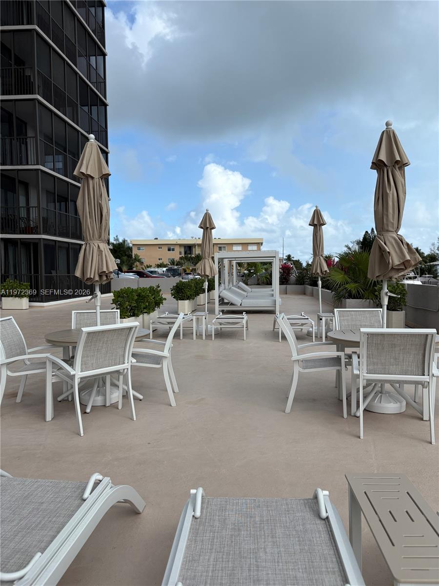 3500 NE 135 #502, North Miami FL 33181