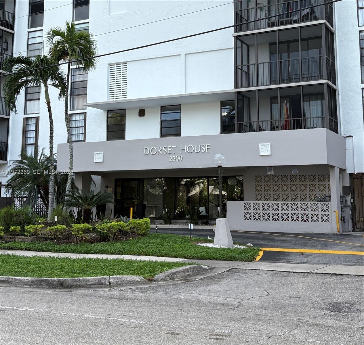 3500 NE 135 #502, North Miami FL 33181