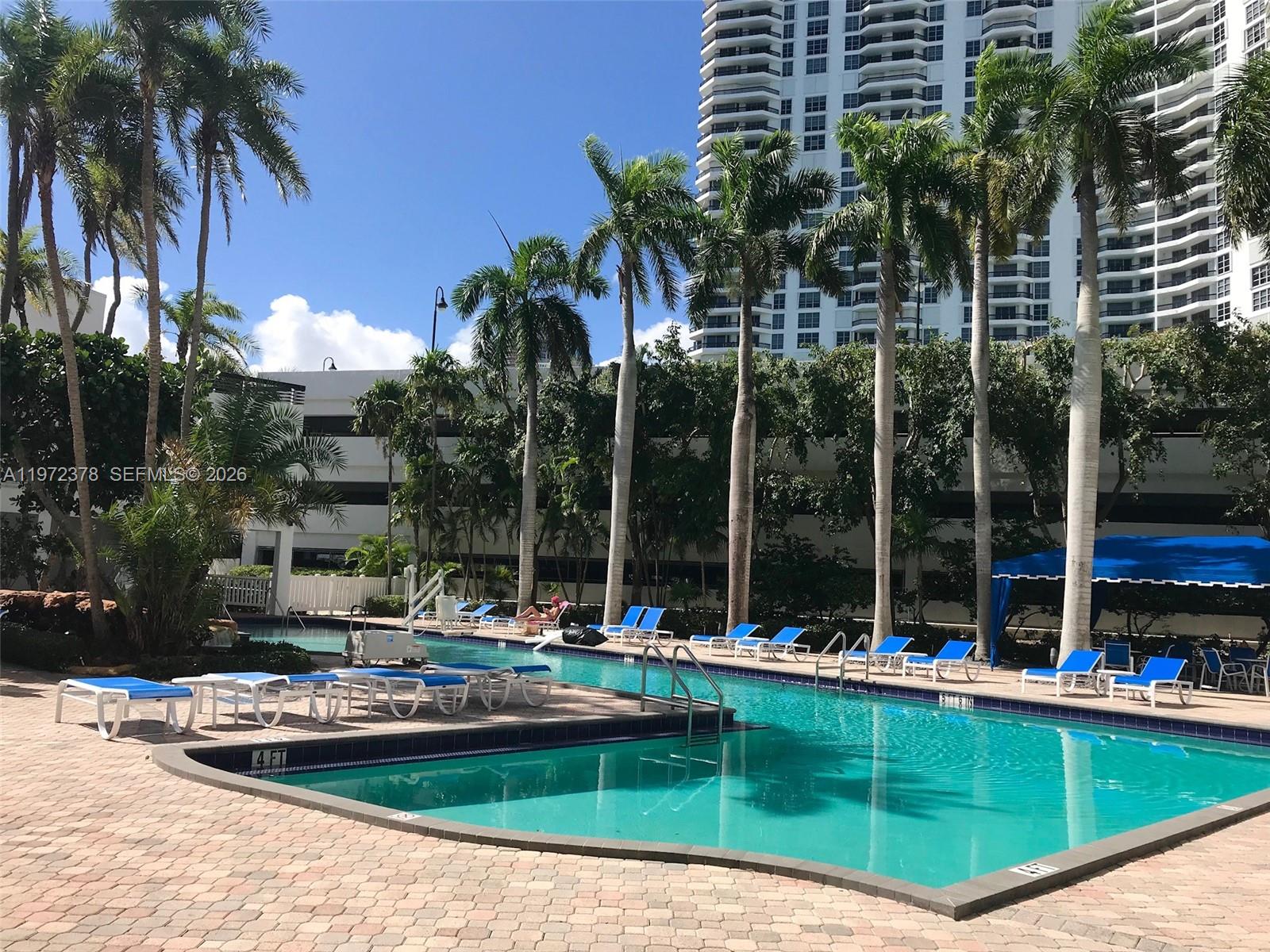 3600 Mystic Pointe Dr #815, Aventura FL 33180