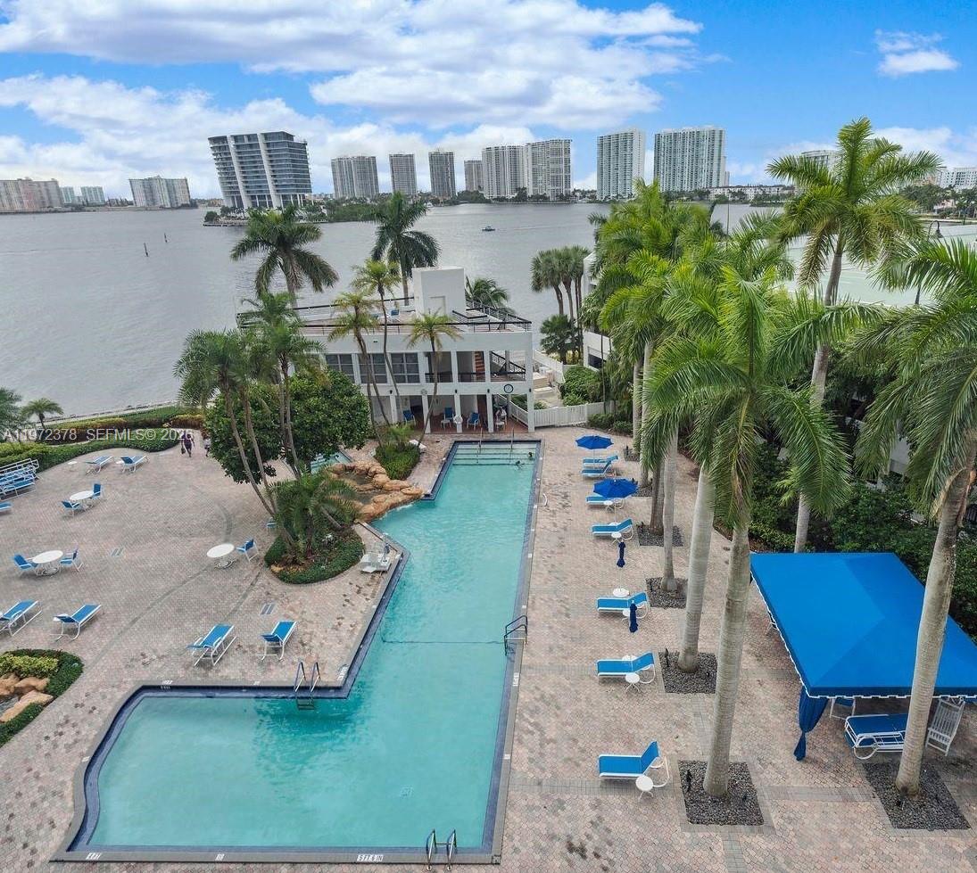 3600 Mystic Pointe Dr #815, Aventura FL 33180