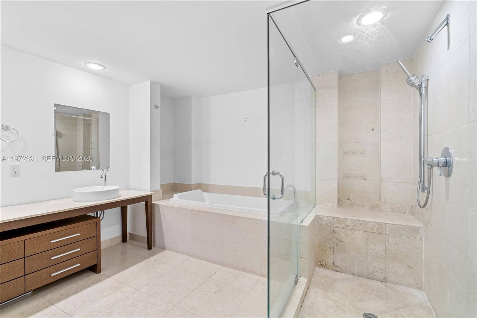495 Brickell Ave #4705, Miami FL 33131