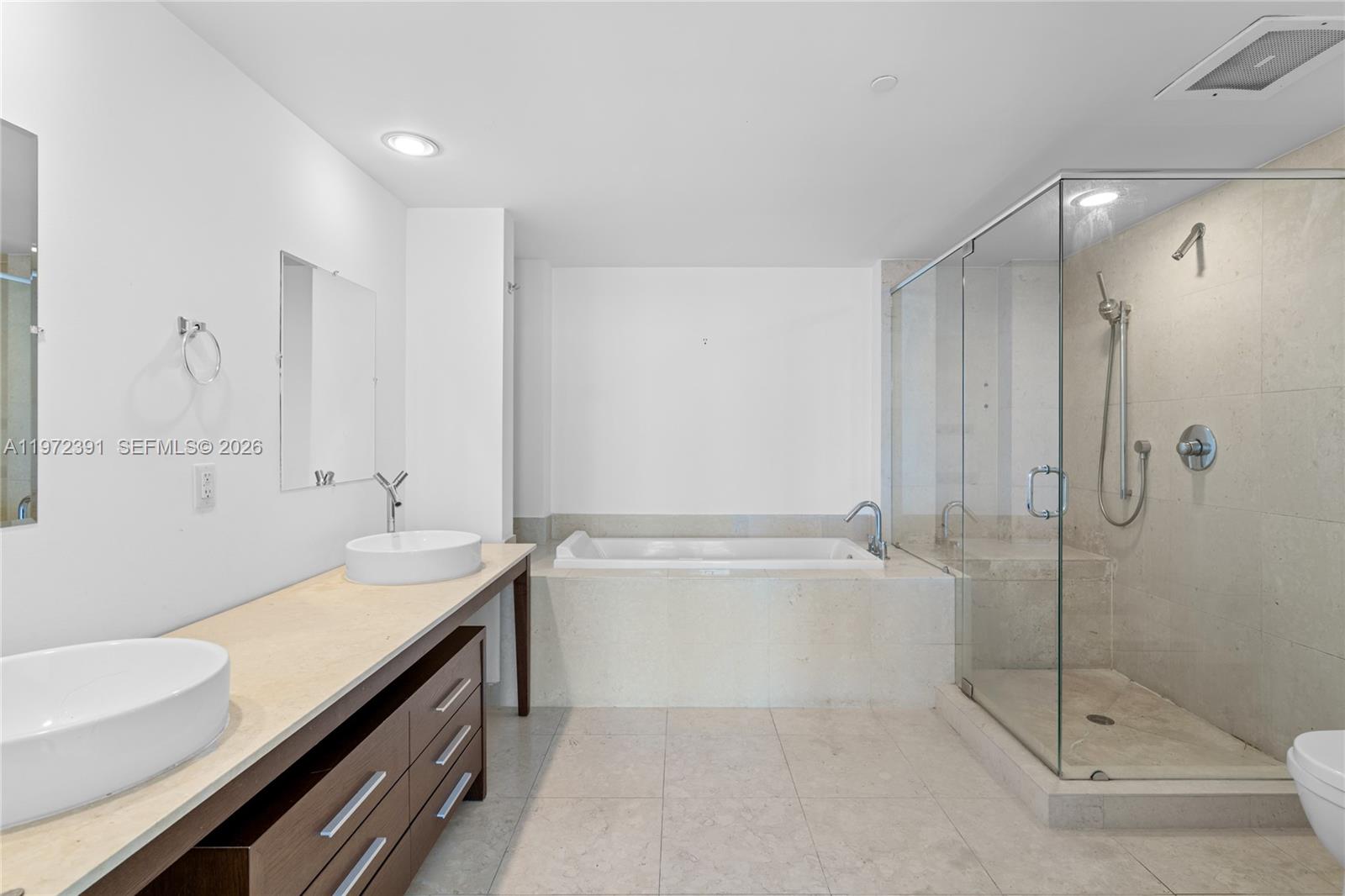 495 Brickell Ave #4705, Miami FL 33131