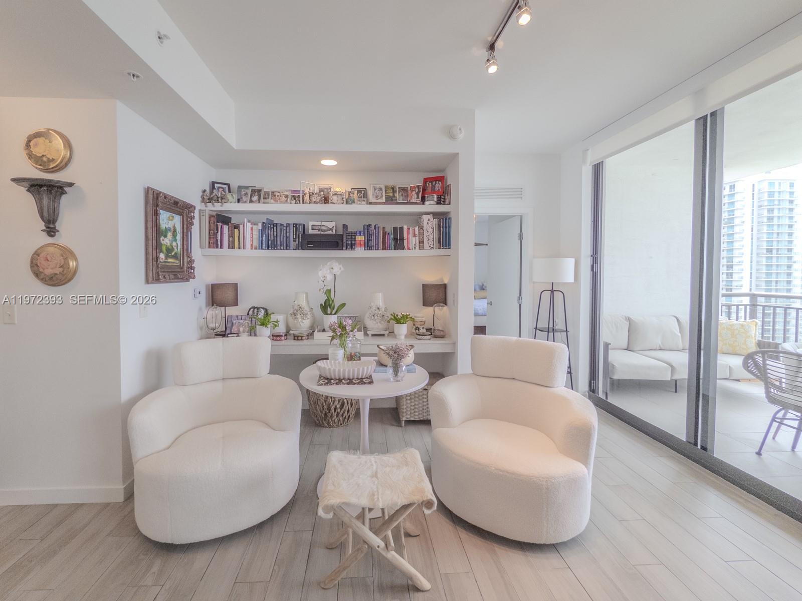 999 SW 1st Ave #3204, Miami FL 33130