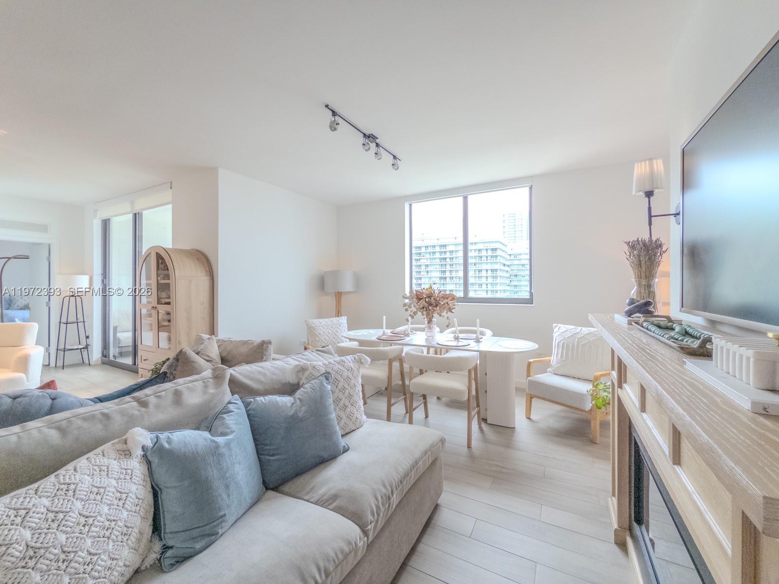 999 SW 1st Ave #3204, Miami FL 33130