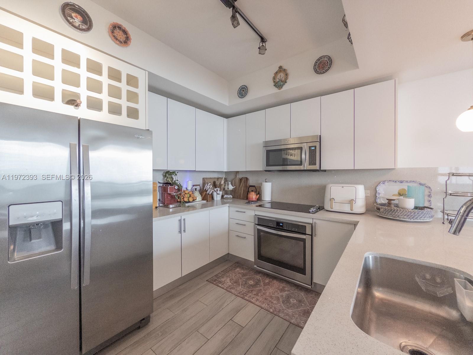 999 SW 1st Ave #3204, Miami FL 33130