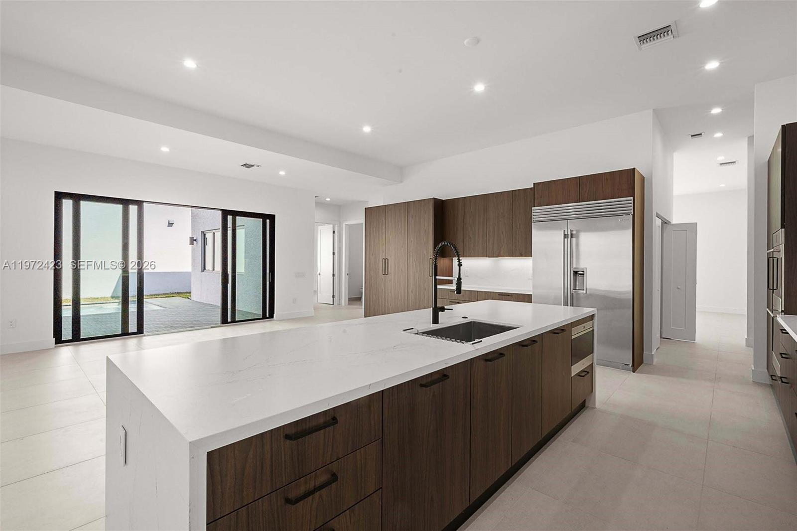 5718 Ashwood Cir W, Hollywood FL 33312