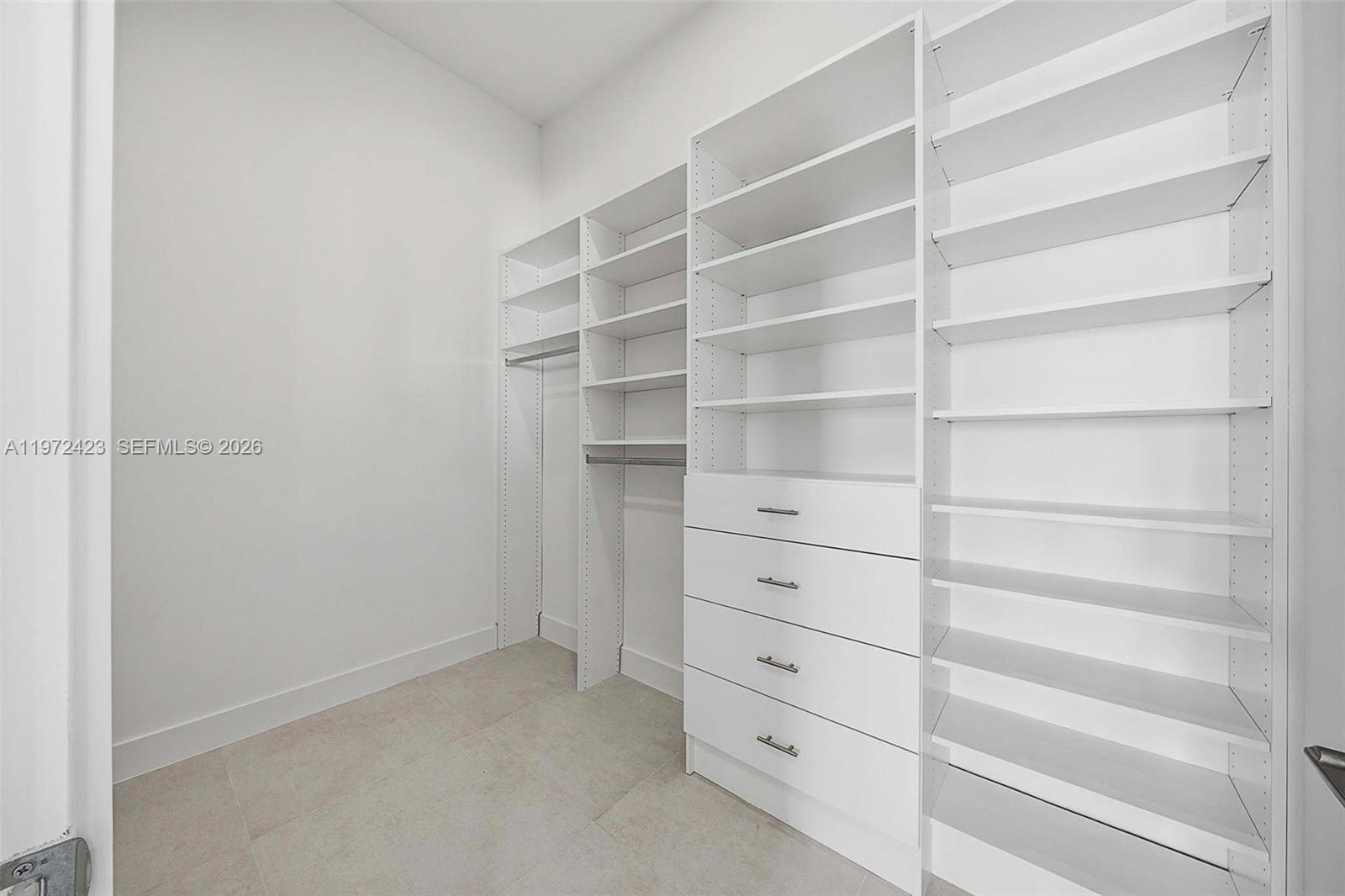 5718 Ashwood Cir W, Hollywood FL 33312