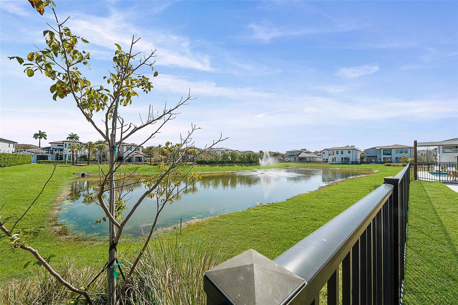 5718 Ashwood Cir W, Hollywood FL 33312
