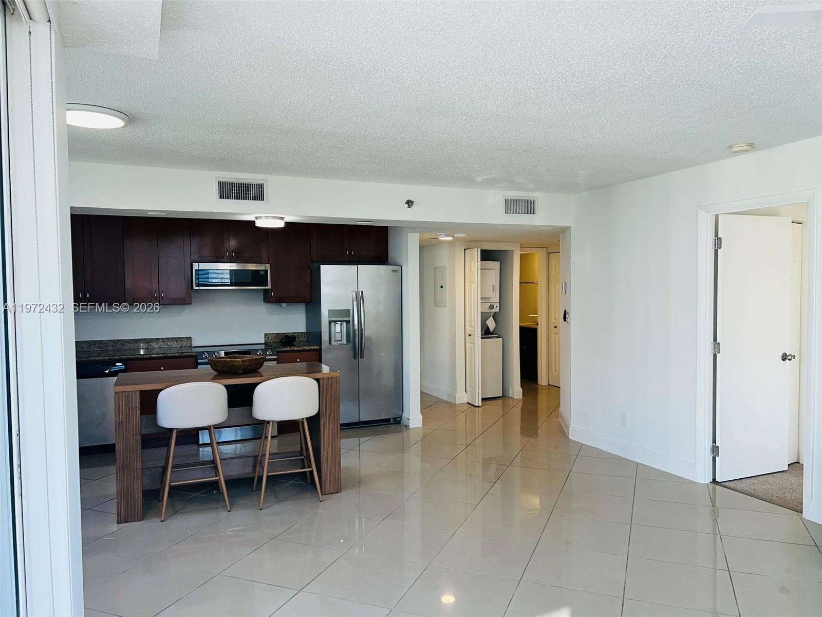 770 Claughton Island Dr #1601, Miami FL 33131