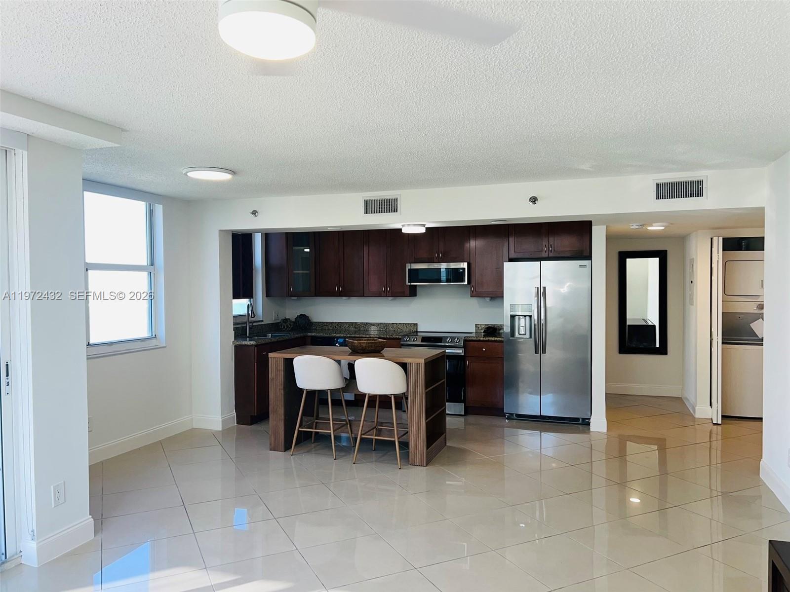 770 Claughton Island Dr #1601, Miami FL 33131