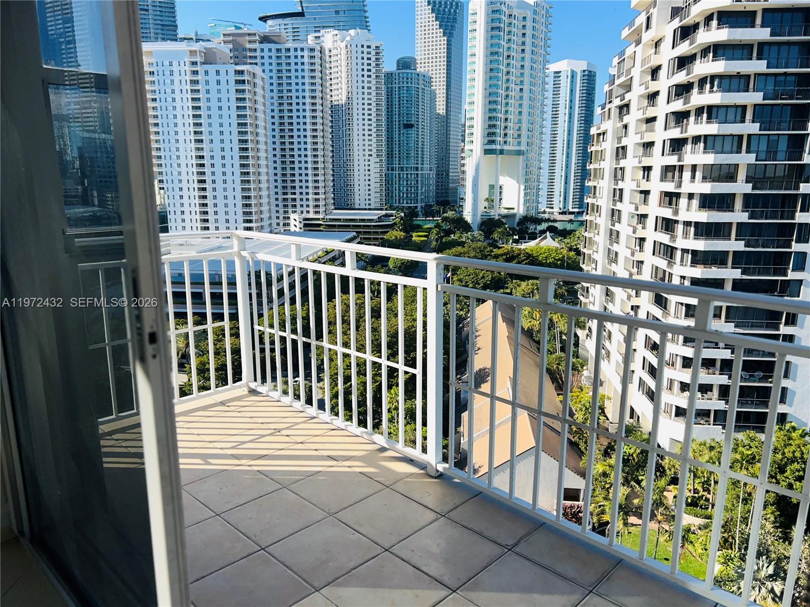 770 Claughton Island Dr #1601, Miami FL 33131