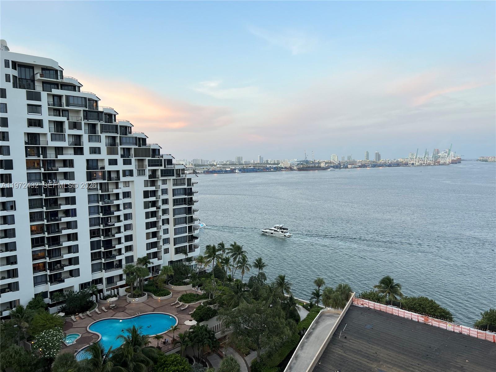 770 Claughton Island Dr #1601, Miami FL 33131
