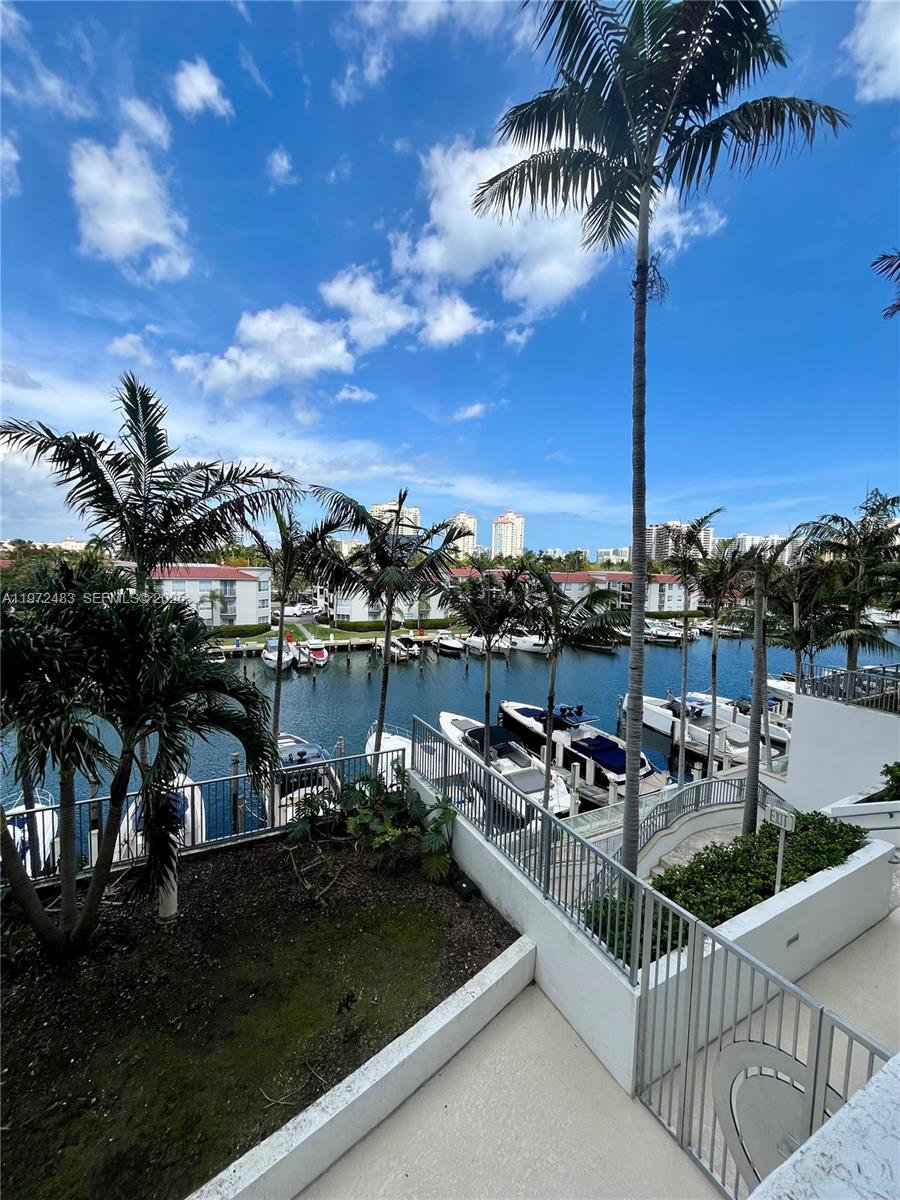 3029 NE 188th St #411, Aventura FL 33180