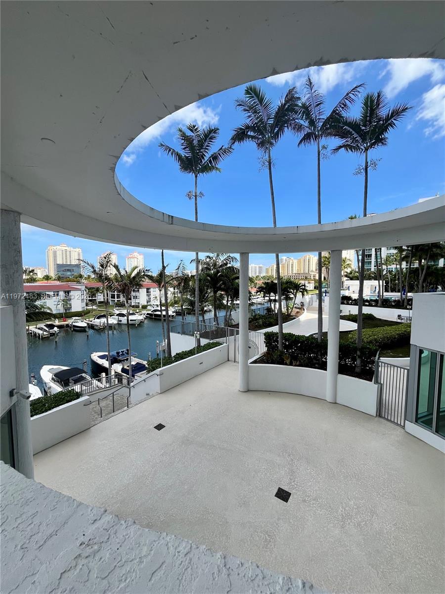 3029 NE 188th St #411, Aventura FL 33180