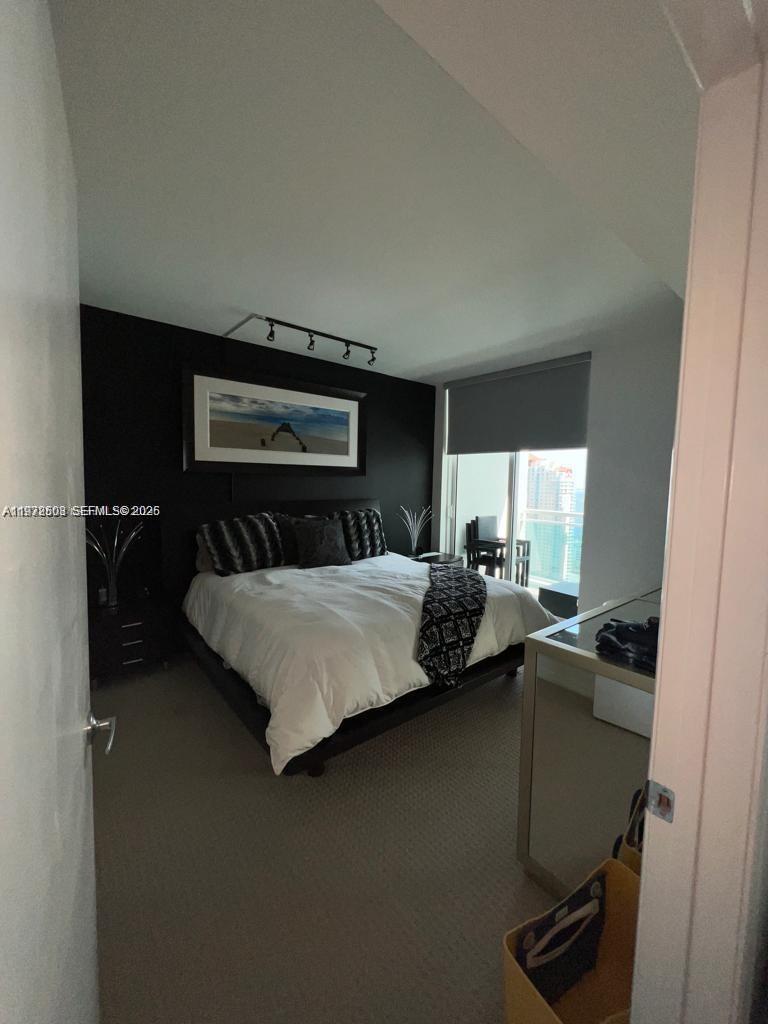 950 Brickell Bay Dr #3105, Miami FL 33131