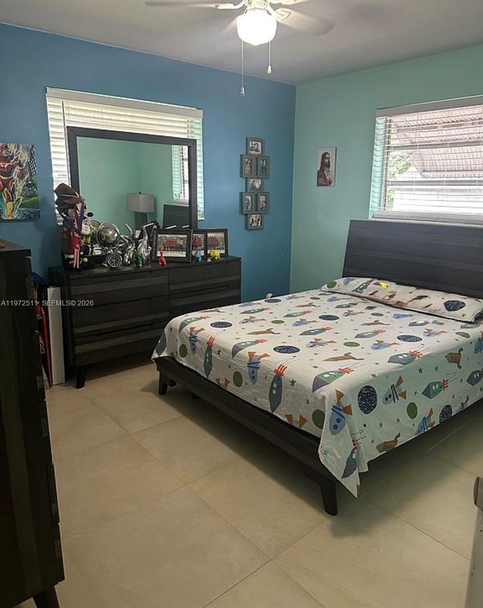 1720 SW 87th Ave, Miami FL 33165