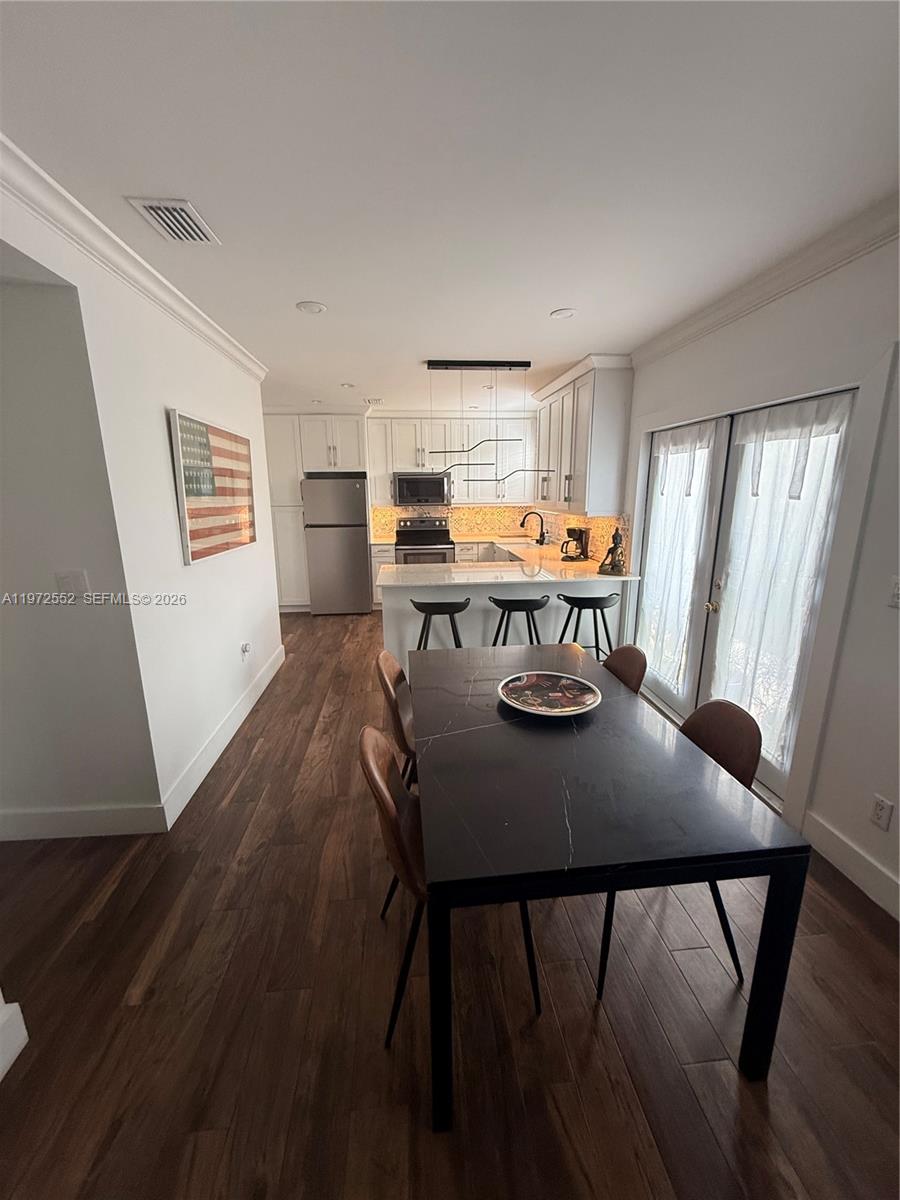 5648 SW 5th Ter, Miami FL 33134