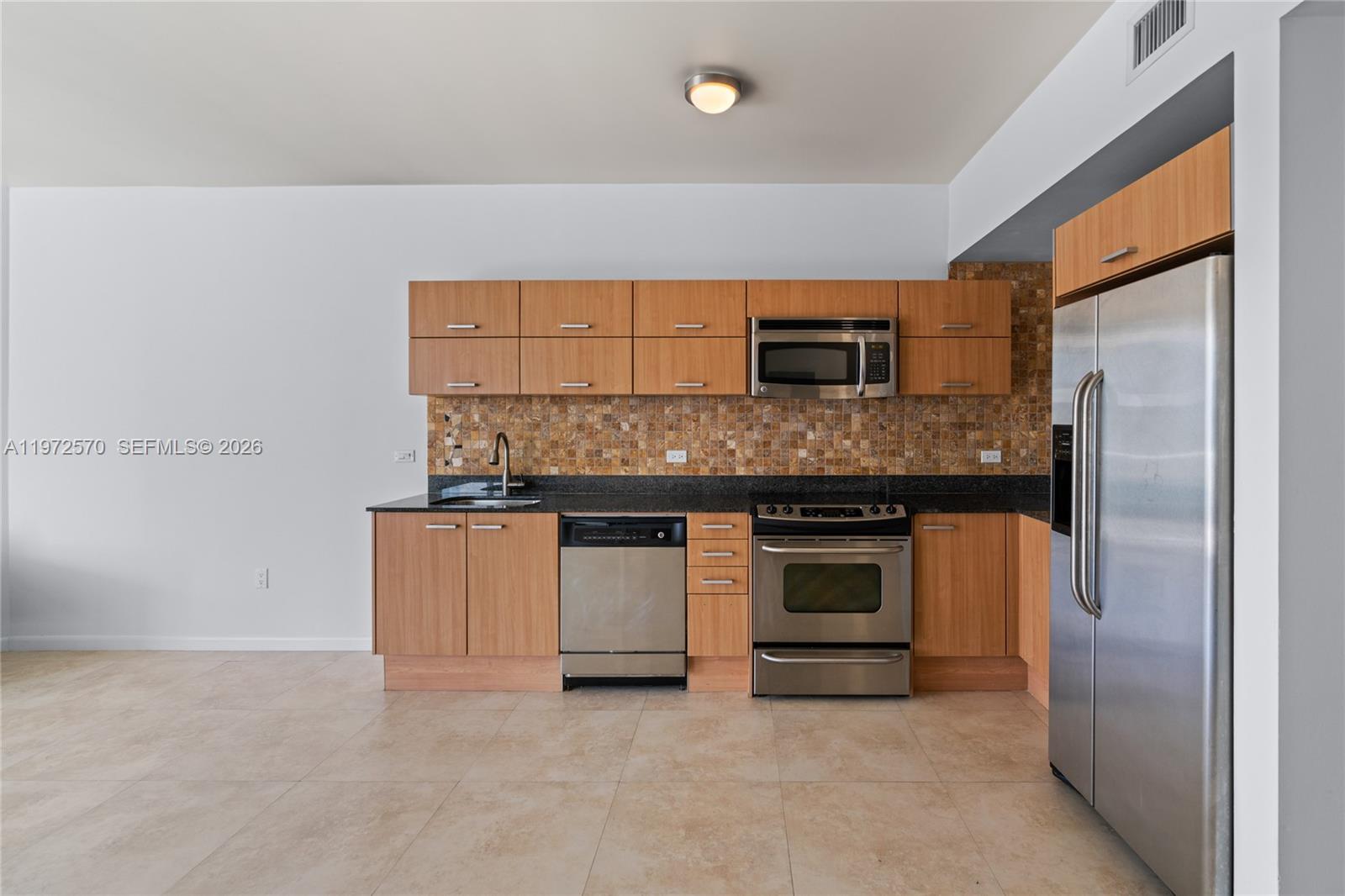 350 S Miami Ave #2210, Miami FL 33130