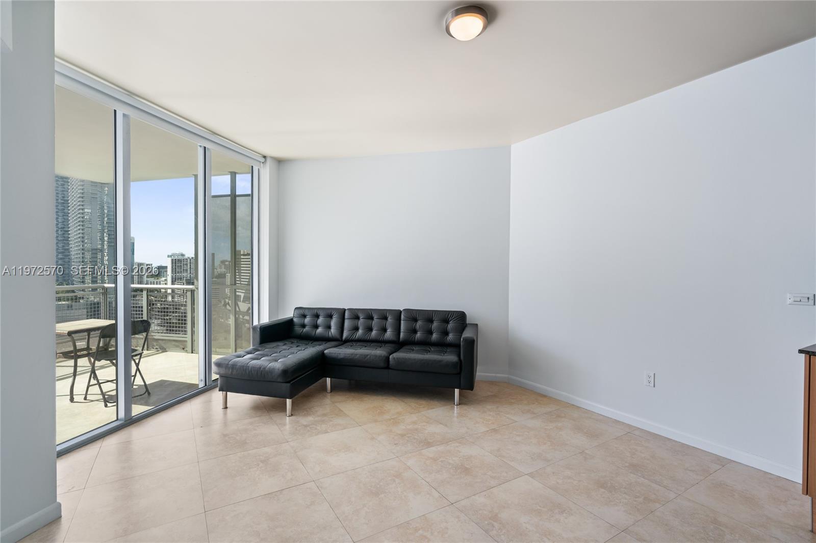350 S Miami Ave #2210, Miami FL 33130