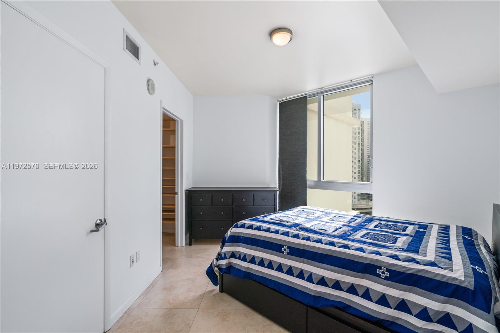 350 S Miami Ave #2210, Miami FL 33130
