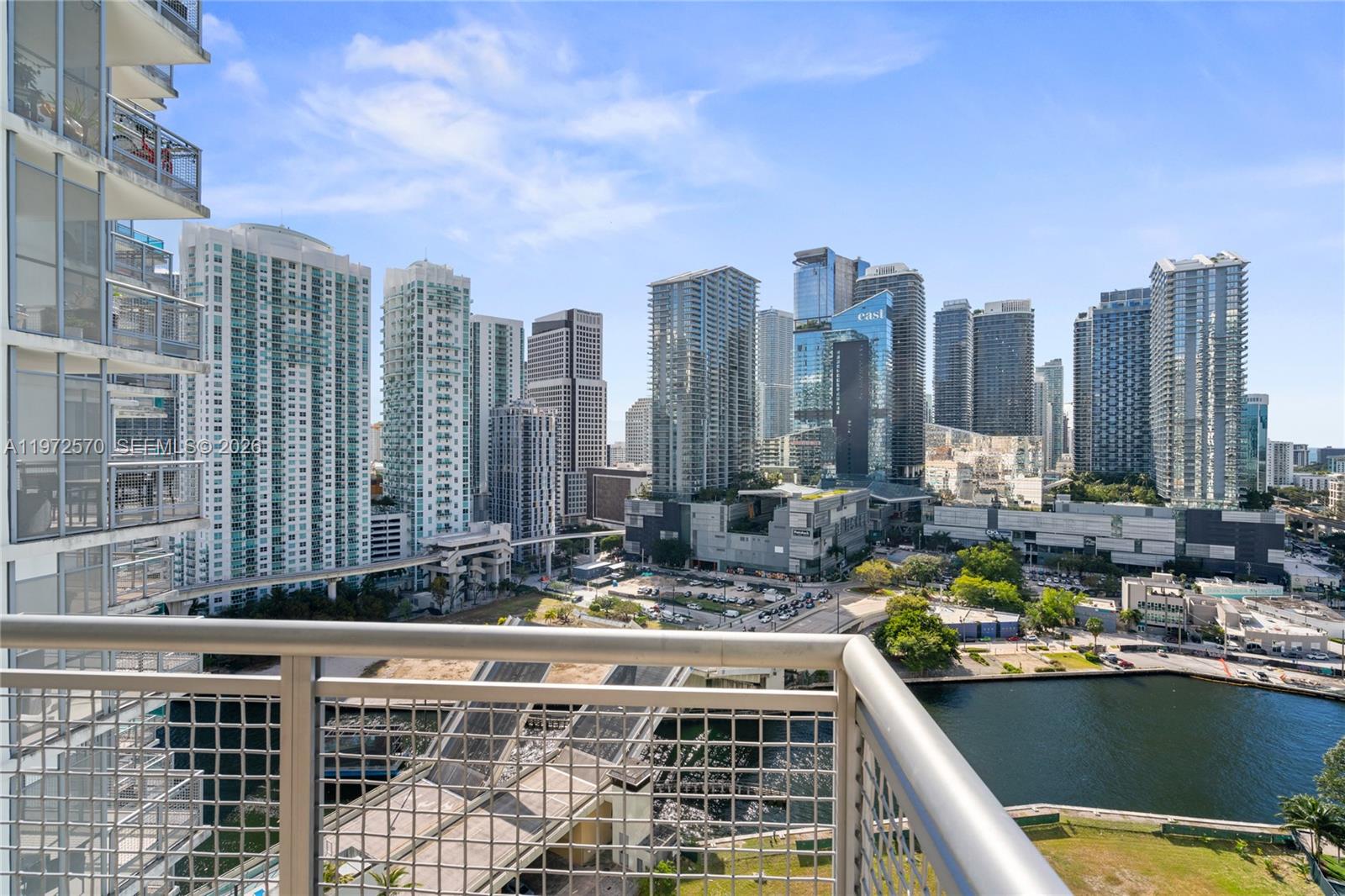 350 S Miami Ave #2210, Miami FL 33130